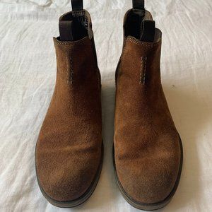 Men's Suede Chelsea Boots